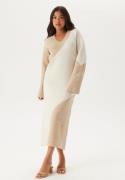 BUBBLEROOM V-neck Knitted Midi Dress White/Beige S