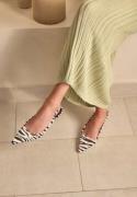 Steve Madden Kari Slingback Zebra 37