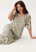 Happy Holly Puff Sleeve Viscose Dress Khaki green/Patterned 32/34
