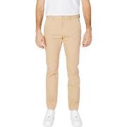 Housut Tommy Hilfiger  AUSTIN CHINO DM0DM19166  IT 46