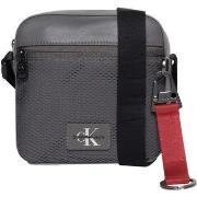 Laukut Calvin Klein Jeans  TAGGED SQUARE CAMERA 18 K50K511779  Yksi Ko...