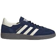 Kengät adidas  Handball Spezial IF7087  42