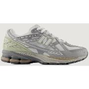 Tennarit New Balance  1906 UNISEX M1906  38 1/2