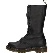 Saappaat Dr. Martens  1B99  37