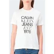 T-paidat & Poolot Calvin Klein Jeans  J20J224910  EU S