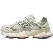 Tennarit New Balance  9060 Olivine  36