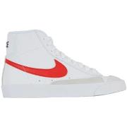 Tennarit Nike  Blazzer Mid '77  36