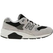 Tennarit New Balance  580  42