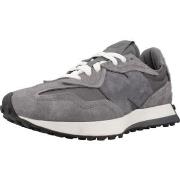 Tennarit New Balance  U327 WTG  42