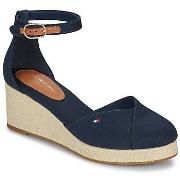 Sandaalit Tommy Hilfiger  FLAG CLOSED TOE MID WEDGE ESPAD  37