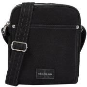 Olkalaukut Calvin Klein Jeans  K50K512571  Yksi Koko