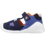 Poikien sandaalit Biomecanics  242186B  18