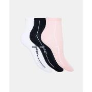 Sukat Guess  O4YG06 KBZU0 3PACK COTTON SOCKS  Yksi Koko