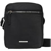 Olkalaukut Calvin Klein Jeans  SLEEK NYLON REPORTER LV04D3176G  Yksi K...