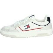 Kengät Tommy Hilfiger  EM0EM01585  40