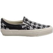 Kengät Vans  VN000CSEBLK1-VNBLK  36