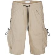 Shortsit & Bermuda-shortsit Calvin Klein Jeans  J30J317379PFT  IT XL