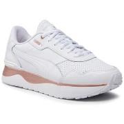 Kengät Puma  R78 Voyage Premium  35 1/2