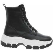 Kengät Guess  FL8BINELE12BLACK  40