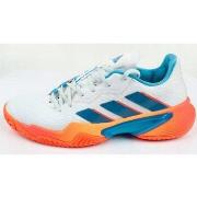 Miesten kengät adidas  Barricade  40