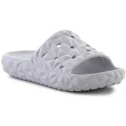 Rantasandaalit Crocs  Classic Geometric Slide V2  38 / 39