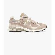 Tennarit New Balance  2002R Protection Pack Beige  43