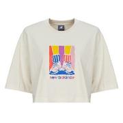 Lyhythihainen t-paita New Balance  ATHLETICS GRADIENT SHOES T-SHIRT  E...