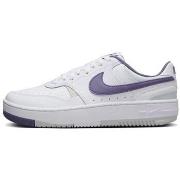 Kengät Nike  Gamma Force Db  40