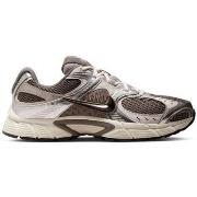 Kengät Nike  HJ5228  44