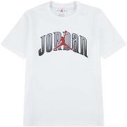 Lyhythihainen t-paita Nike  Jdb Jm Global Arch Ss Tee  11 / 12 vuotta