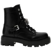 Kengät Guess  Bottines  36