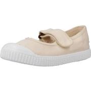 Balleriinat Victoria  36605  18