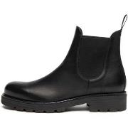 Kengät NeroGiardini  Twist Tr Toledo 20196/S Ne  39