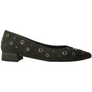 Balleriinat She - He  -  36