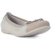 Balleriinat NeroGiardini  NERO GIARDINI  NEPAL SANNIA  33