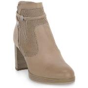 Nilkkurit NeroGiardini  NERO GIARDINI 439 RIO CHAMPAGNE  38