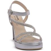 Sandaalit NeroGiardini  NERO GIARDINI  700 LAMINATO ARGENTO  39