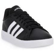 Tennarit adidas  GRAND COURT BASE 2  41 1/3