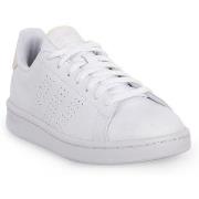 Tennarit adidas  ADVANTAGE  39 1/3