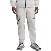 Jogging housut / Ulkoiluvaattee Under Armour  1390256-110  EU S