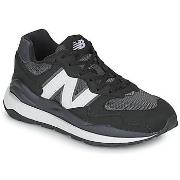 Lastenkengät New Balance  5740  38