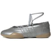 Tennarit adidas  Taekwondo Mei Ballet Silver Metallic Gum  42