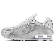 Kengät Nike  Shox R4 White Metallic Silver (2019/2024)  40 1/2