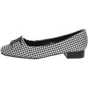 Balleriinat Laura Biagiotti  8222  38