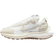 Kengät Nike  Vaporwaffle Sacai Sail Gum  41