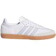 Kengät adidas  IE0877  40 2/3