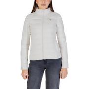 Pusakka Guess  SOLID HEAVY DIANN PUFFER JACKE V4YL04 WF3X0  EU S