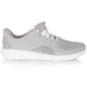 Kengät Crocs  Literide Pacer  42 / 43