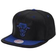 Lippalakit Mitchell And Ness  Day One Snapback Chicago Bulls  Yksi Kok...