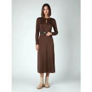 Pitkä mekko Rinascimento  CFC0127303003  IT XS